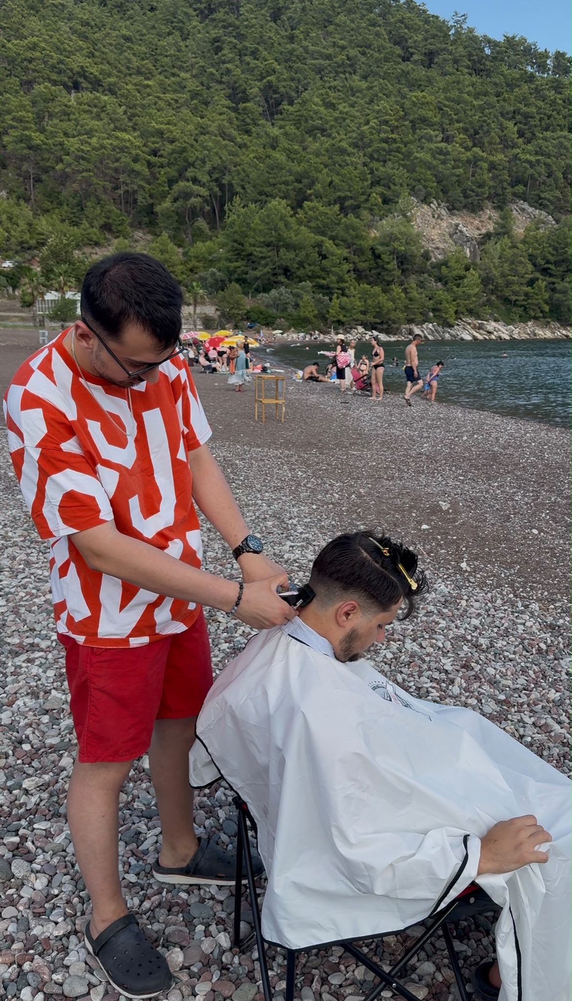 Plajda makineyle ense kesimi
